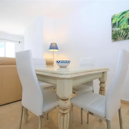 Port Penthouse Belladonna